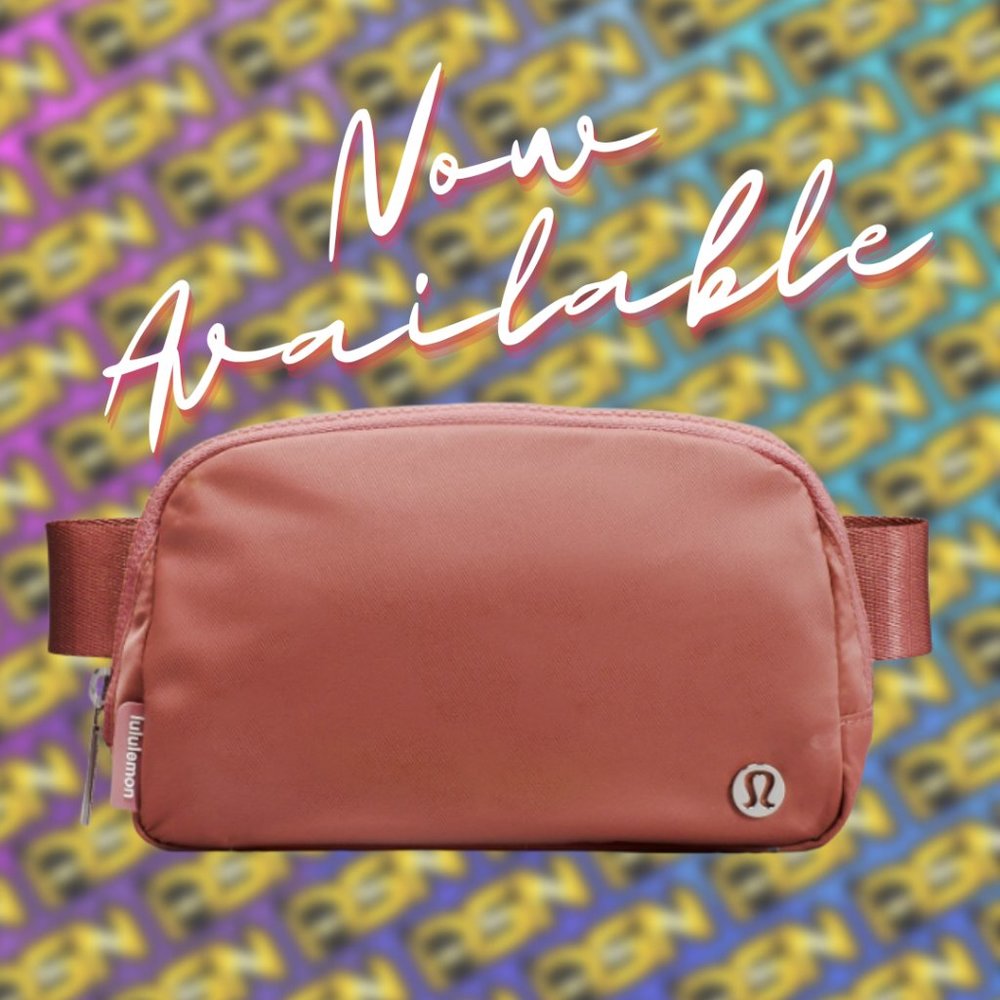 NWT lululemon Everywhere Belt Bag - Brier Rose